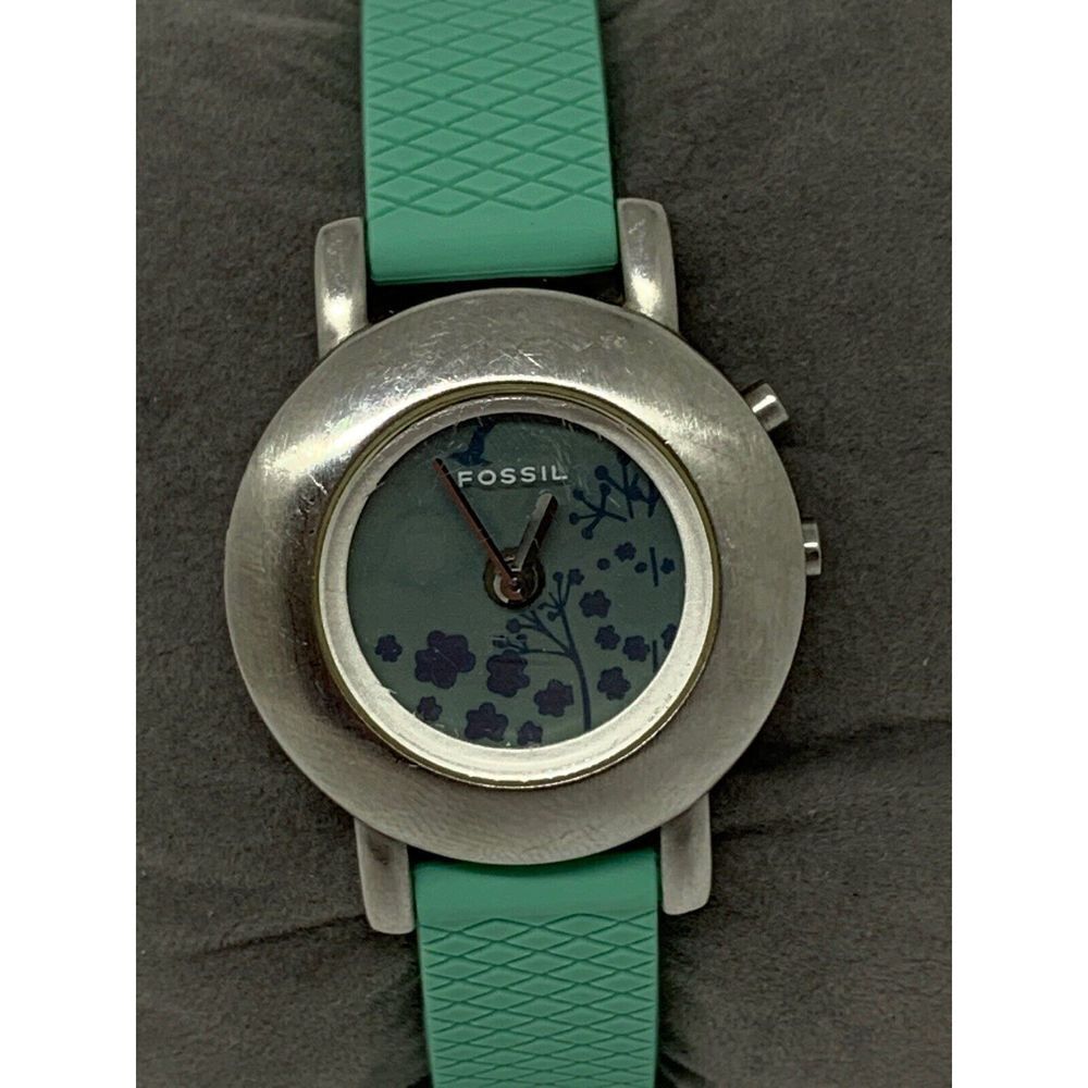 Fossil BG1070 Women's Silicone Analog Gray Dial Quartz Genuine Wrist Watch GE8
